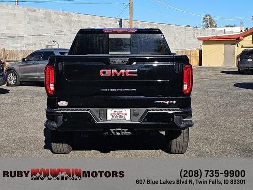 2024 GMC Sierra 1500 AT4X