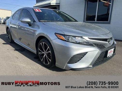 2018 Toyota Camry SE