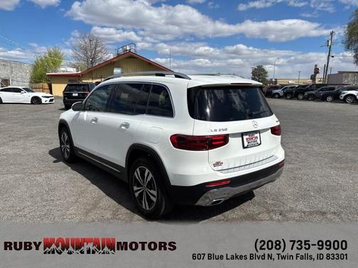 2025 Mercedes-Benz GLB 250 Base 4MATIC