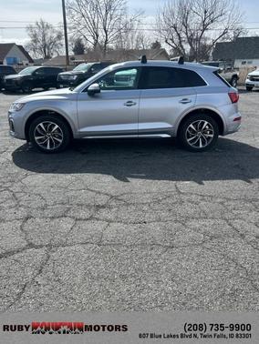 2022 Audi Q5 45 S line Premium Plus