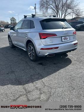 2022 Audi Q5 45 S line Premium Plus
