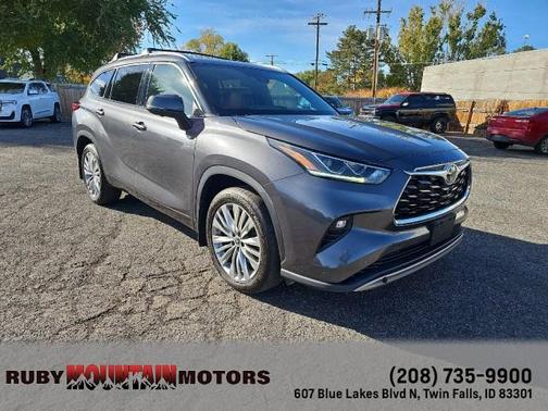 2023 Toyota Highlander Platinum