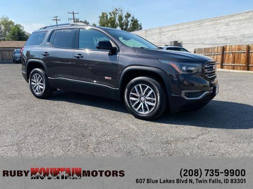 2017 GMC Acadia SLE-2
