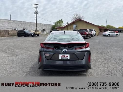 2022 Toyota Prius Prime LE