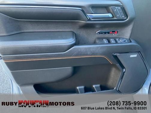 2024 GMC Sierra 1500 AT4