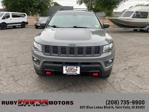 Sting Gray Clearcoat 2020 Jeep Compass Trailhawk