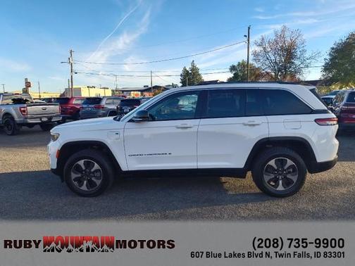 2023 Jeep Grand Cherokee 4xe Base
