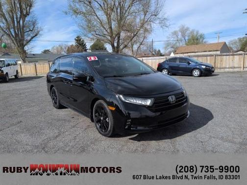 Crystal Black Pearl 2023 Honda Odyssey Sport Passenger Van