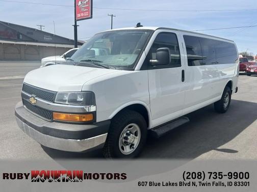 2020 Chevrolet Express 3500 LT