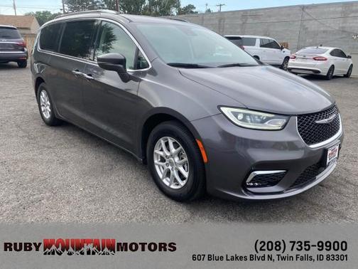 2021 Chrysler Pacifica Touring-L