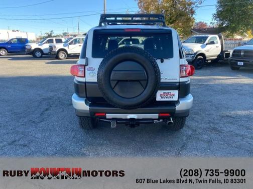 2010 Toyota FJ Cruiser 