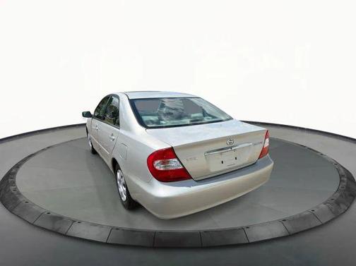 Silver 2004 Toyota Camry LE