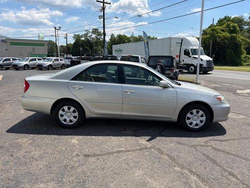 Silver 2004 Toyota Camry LE