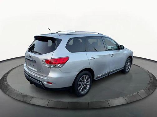 2015 Nissan Pathfinder SL