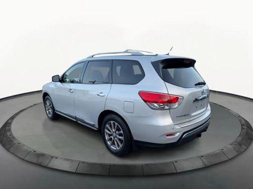 2015 Nissan Pathfinder SL