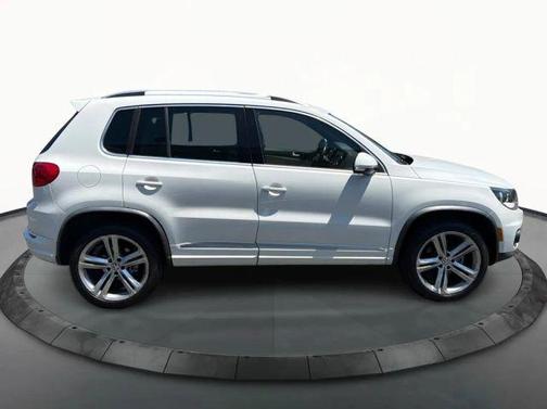 White 2016 Volkswagen Tiguan R-Line