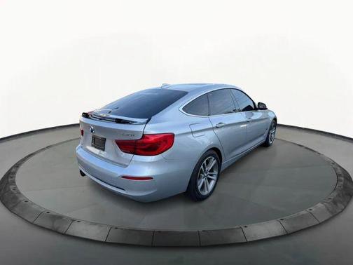 2018 BMW 330 Gran Turismo i xDrive