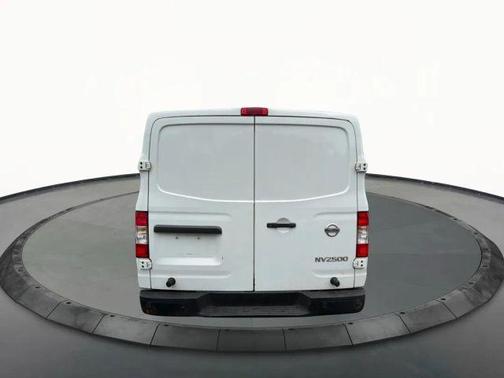 Glacier White 2017 Nissan NV Cargo NV2500 HD SV V6/SV V8