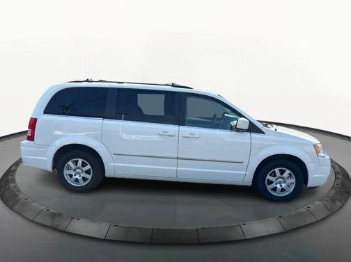 2010 Chrysler Town & Country Touring