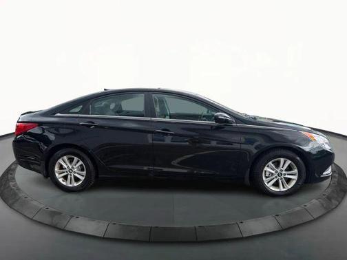 Midnight Black Mica 2013 Hyundai SONATA GLS