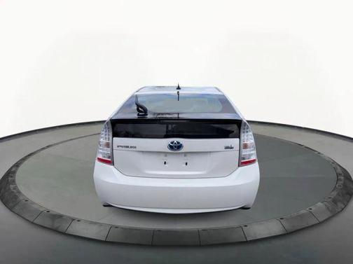 White 2010 Toyota Prius IV