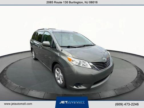 Green 2013 Toyota Sienna LE