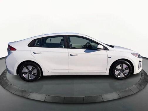 2020 Hyundai IONIQ Hybrid Blue