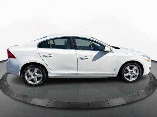 Ice White 2013 Volvo S60 T5