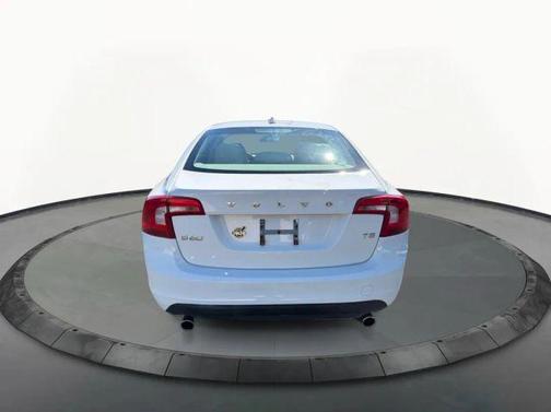 Ice White 2013 Volvo S60 T5