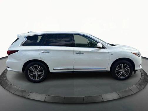 Majestic White 2016 INFINITI QX60 Base