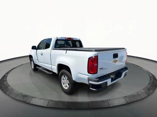 White 2017 Chevrolet Colorado WT