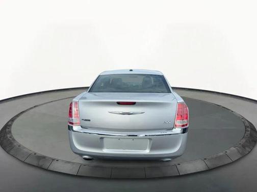 2012 Chrysler 300 Limited