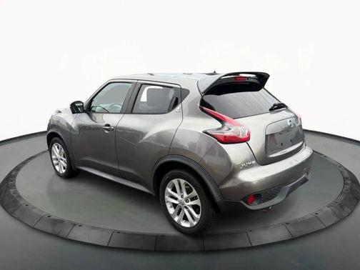 Gun Metallic 2015 Nissan Juke SL