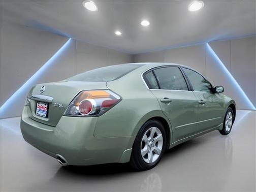 Gold 2008 Nissan Altima 2.5 SL