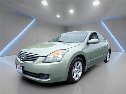 Gold 2008 Nissan Altima 2.5 SL