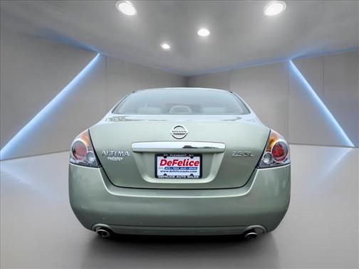 Gold 2008 Nissan Altima 2.5 SL