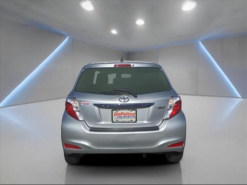 2012 Toyota Yaris L
