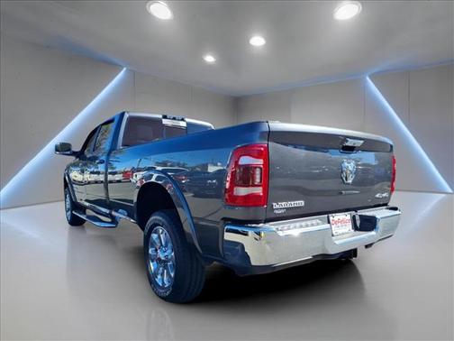 2019 RAM 3500 Laramie Crew Cab 4x4 8' Box