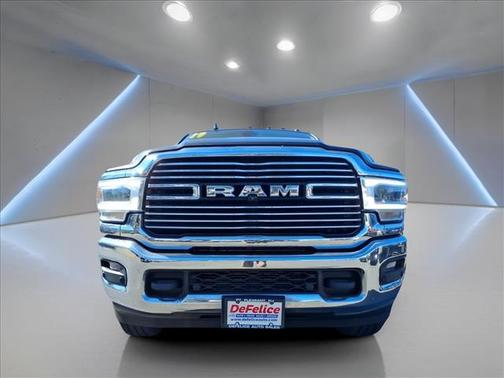 2019 RAM 3500 Laramie Crew Cab 4x4 8' Box