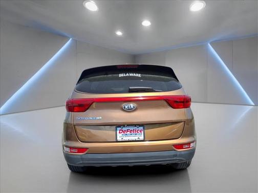 Gold 2017 Kia Sportage LX