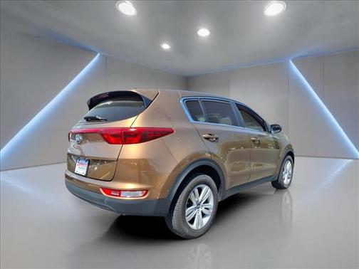Gold 2017 Kia Sportage LX
