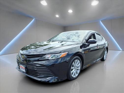 Black 2018 Toyota Camry LE