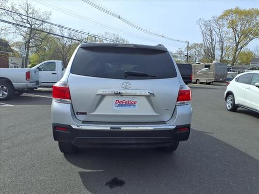 2013 Toyota Highlander SE