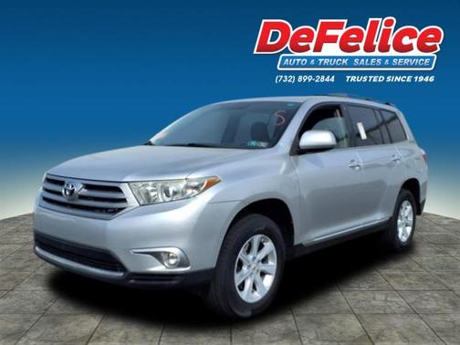 2013 Toyota Highlander SE
