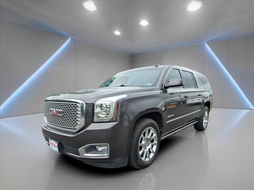 Gray 2016 GMC Yukon XL Denali