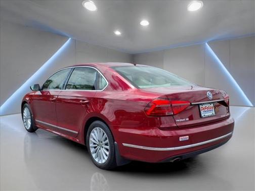2016 Volkswagen Passat 1.8T SE