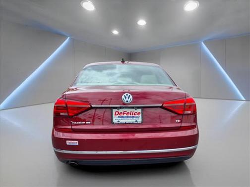 2016 Volkswagen Passat 1.8T SE