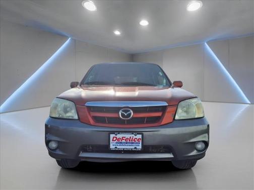 2005 Mazda Tribute s