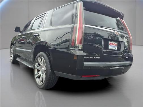 2020 Cadillac Escalade Premium Luxury