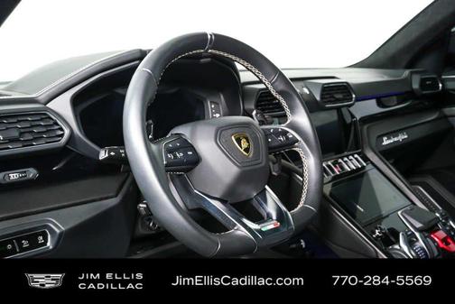 Bianco Monocerus Matt 2022 Lamborghini Urus Graphite Capsule